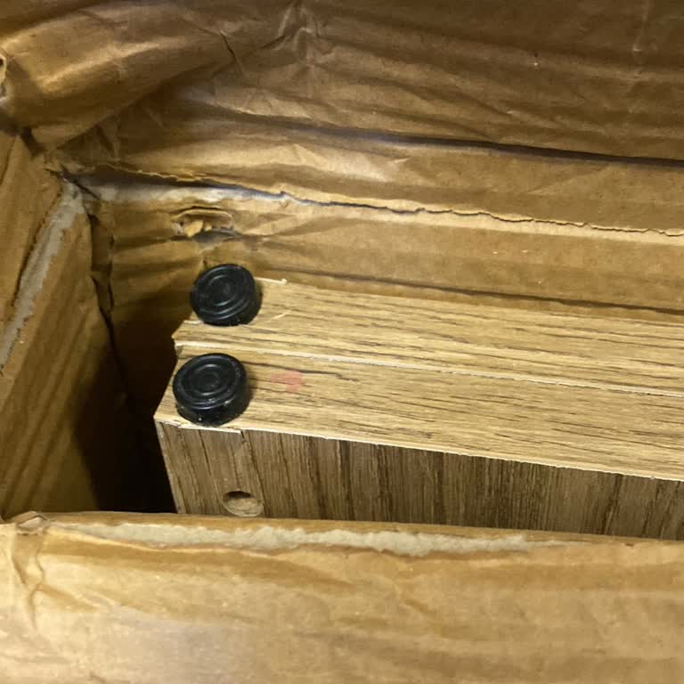 Yanlış Ve Hasarlı Gardırop Parçaları Nedeniyle İade Ve Tazminat Talebi