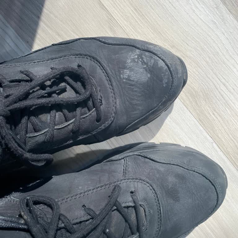 Dockers Ayakkabı Yarım Botun Kısa Sürede Lekelenmesi Ve İade Talebinin Reddedilmesi