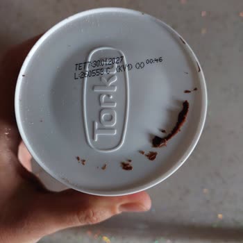 Bozuk Çikolata Ve Cevapsız Müşteri Hizmeti