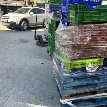 Erenköy’deki Grosper Marketinin Kaldırım Ve Park Alanı İşgali Ve Tehditli Üslubu