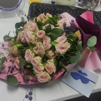 Taze Çiçek'ten Yanıltıcı Görseller Ve Bozulmuş Çiçek Teslimatı