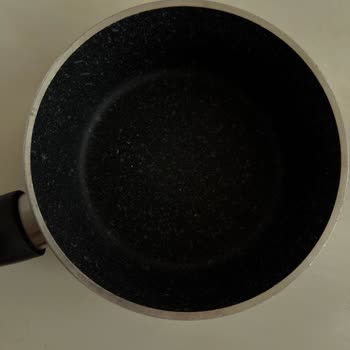 Schafer Granit Tencere Setinde Tekrarlayan Zemin Soyulması Ve Müşteri Hizmetine Ulaşılamaması