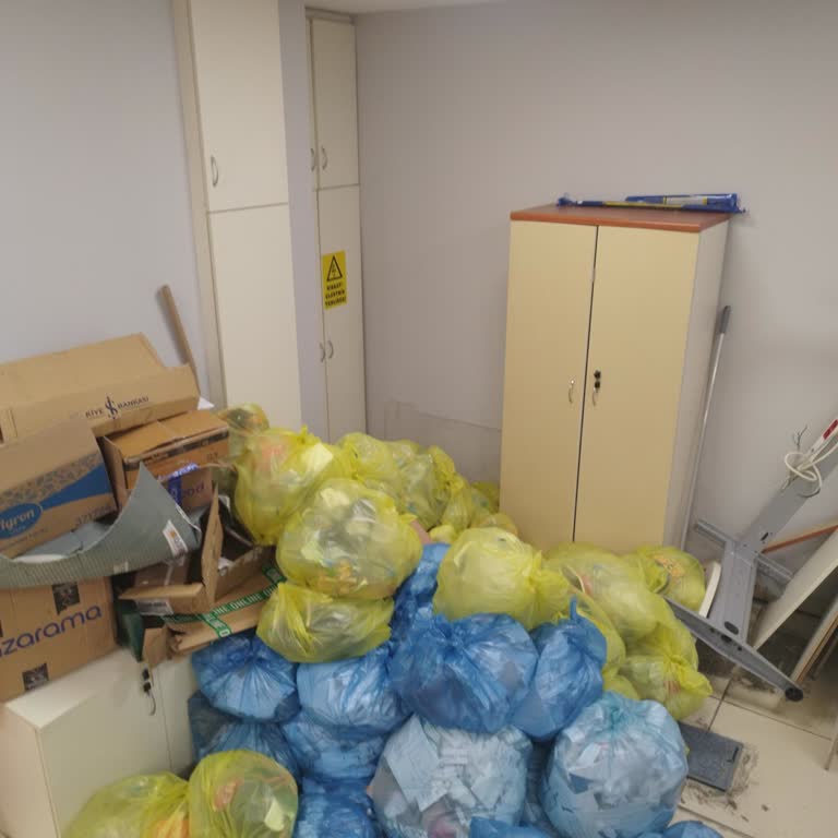 Büyükçekmece Belediyesi Geri Dönüşüm Atık Toplanmaması Ve İletişim Sorunları