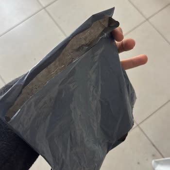 Hepsijet Kargom Boş Ve Yırtılmış 100 Özel Fotoğraf Kayıp