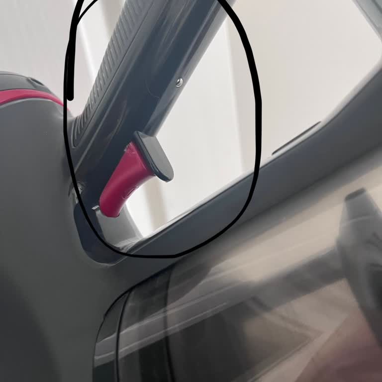 Karaca Züccaciye Vantuz Şarjlı Dik Süpürge Şikayeti