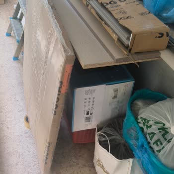 Kırık Sürgülü Dolap Kapağı Ve Eksik Montaj Sorunu