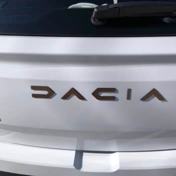 Bagaj Kapağındaki Eksik İ Harfi Ücretsiz Garanti Değişimi Talebi