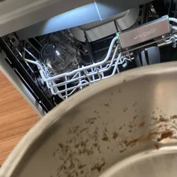 Bulaşık Makinesinde Temiz Yıkama Sorunu Ve WiFi Bağlantı Problemi