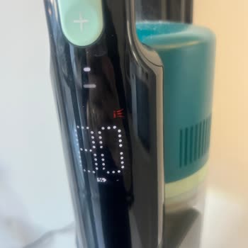 Philips 6000 Dikey Süpürgede Kırmızı Uyarı Işığının Sürekli Yanıp Sönmesi