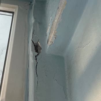 Çürük Apartman İçin Acil Güvenlik, Tahliye Ve Yıkım Durdurma Talebi