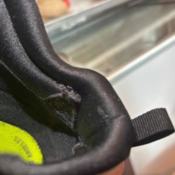 Skechers Ayakkabısının İç Astarı Kısa Sürede Yırtıldı Ve Kullanıcı Hatası İddiası Kabul Edilemez