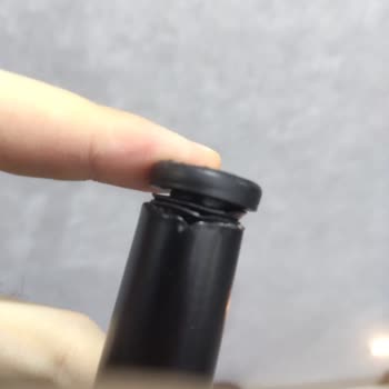 Hasarlı Paket Ve Asansör Hizmetini Reddeden Kuryeye Şikayet