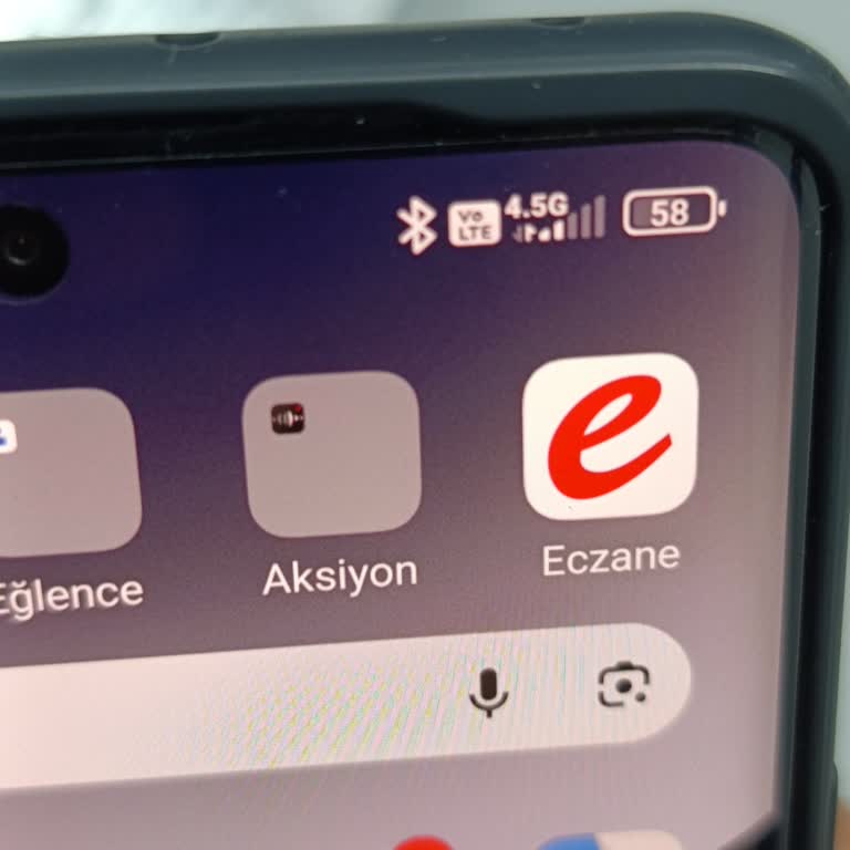 İzmir Çiğli'de Telefon Sinyali Çekmiyor, Çözüm Bekleniyor