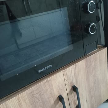 Samsung Mikrodalgada Kıvılcım Çıktı Ve Yangın Tehlikesi Oluştu