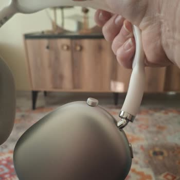 Sol Kulaklıktan Ses Çıkmaması Ve Müşteri Hizmetine Ulaşılamaması Nedeniyle Tam Ücret İadesi Talebi