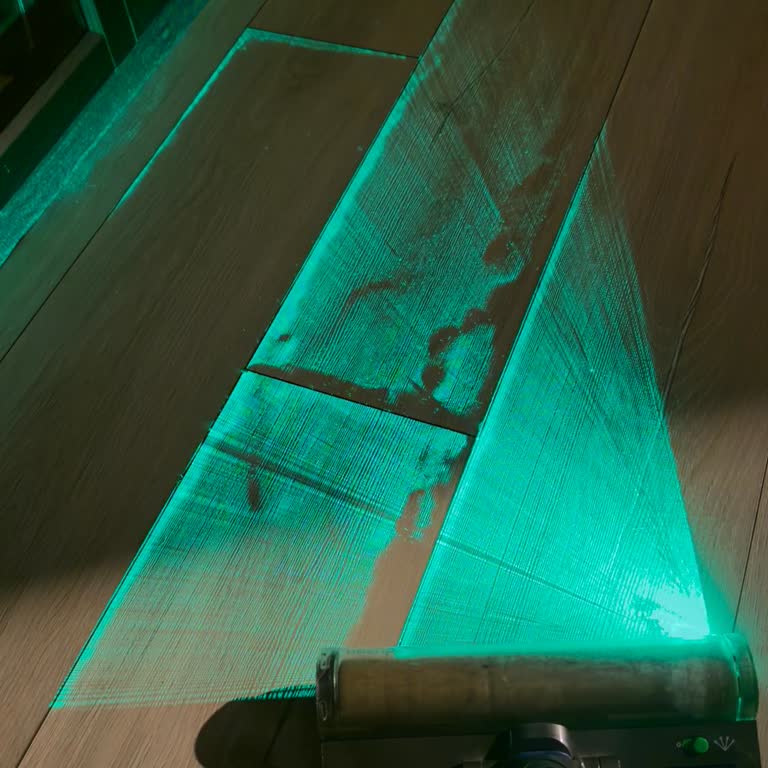 Philips One Up Mop Aşırı Su Vererek Parkelere Zarar Veriyor Ve Servis Sorunu Çözmüyor