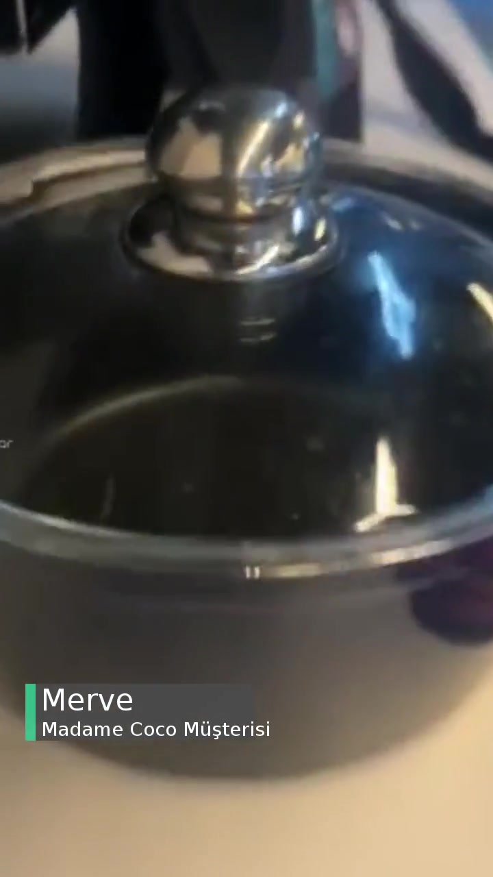 Madame Coco Tencere Fabrika Hatası videonun kapak resmi