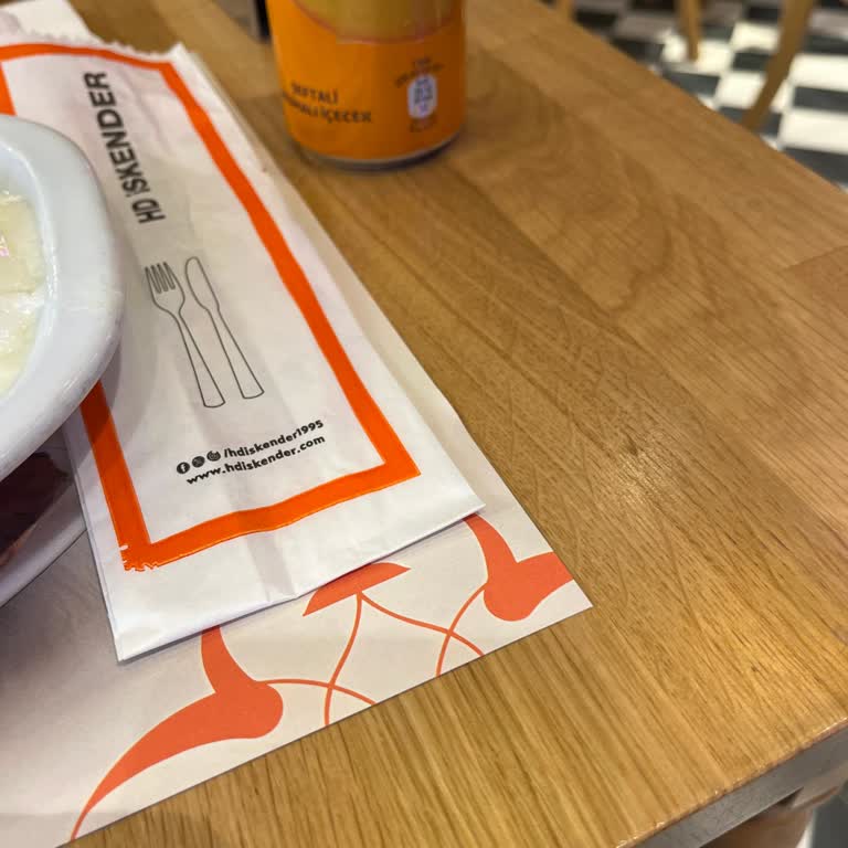 HD İskender Şubesinde Yetkilinin Sert Davranışı