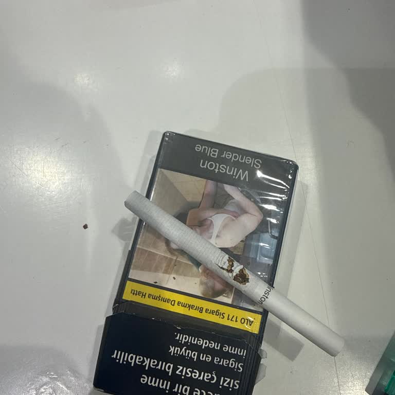 Winston Sigara Paketinde Yırtık Çıkan Sigara Nedeniyle Telafi Talebi