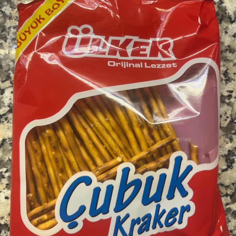 Migros Hemen'den Aldığım Ülker Çubuk Krakerde Tuz Oranı Çok Düşük