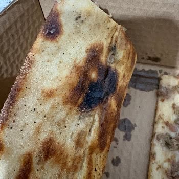 Sincan Şubesinde Yanık Ekmek Ve Garnitür Eksikliği