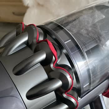 Dyson V11 Advanced Süpürge Kırmızı Hortumu Deforme Oldu Garanti Değişim Talebim Reddedildi