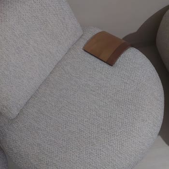 Defolu Koltuk Takımı Ve Mağaza Müdürünün Çözüm Sunamaması