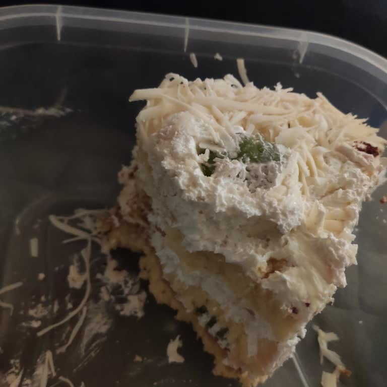 Üstün Pasta Cafe Pastanın İçerik Kalitesi Ve Tazeliği Kesinlikle Yeterli Değildi