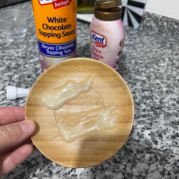 Kent Boringer Beyaz Çikolata Sosunda Kıvam Ve Renk Sorunu
