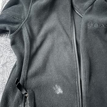 Ariel Pods Kapsül Plastiği Kıyafetime Yapıştı, Ürün Hasarı Ve Deterjan Ziyanı