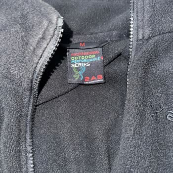 Ariel Pods Kapsül Plastiği Kıyafetime Yapıştı, Ürün Hasarı Ve Deterjan Ziyanı