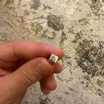 Pandora Bileklik Ve Charm Bir Ay İçinde Karardı Değişim Talebi