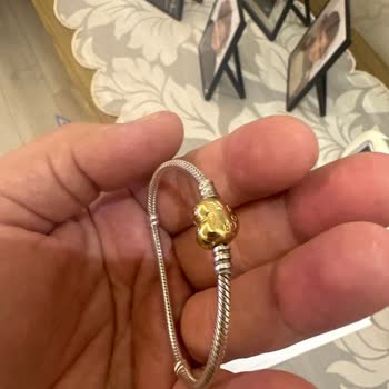 Pandora Bileklik Ve Charm Bir Ay İçinde Karardı Değişim Talebi