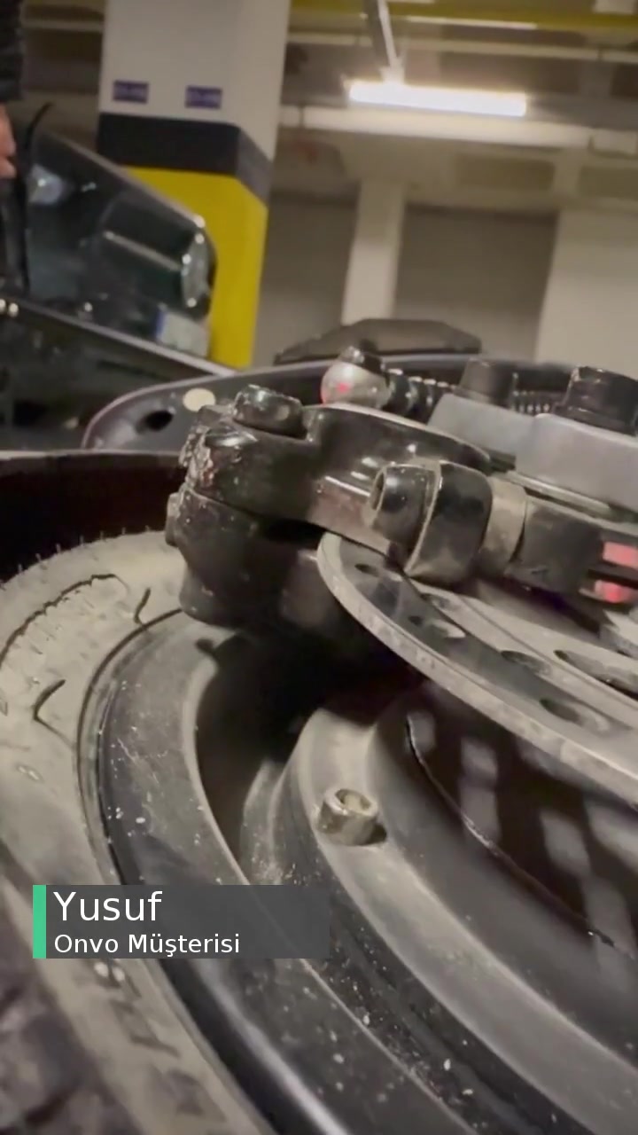 Onvo Rx05 Motor Kapağı Kırıldı videonun kapak resmi