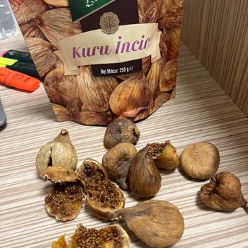 A101 Düzce Şubesinde Satın Alınan Kuru İncirde Yoğun Küf Ve Kurt Sorunu