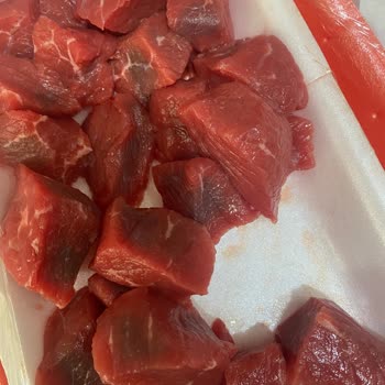 Açık Poşet Ve Son Kullanma Tarihi Olmayan Et Ve Tavuk Ürünleri Sağlık Riski Oluşturuyor