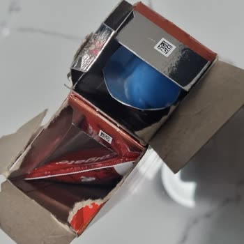 Üretim Hatası: Açık Kapaklı Diş Macunu Paketi