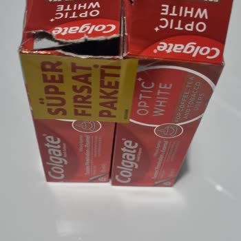 Üretim Hatası: Açık Kapaklı Diş Macunu Paketi