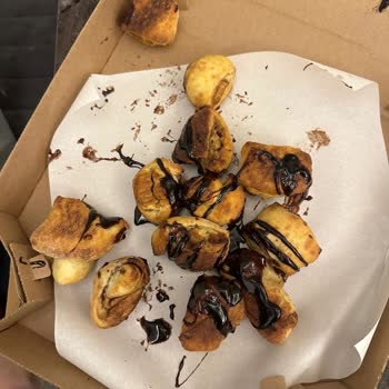 Cinnamon Roll’da Çikolata Sosu Az, Görseldekiyle Uyuşmuyor