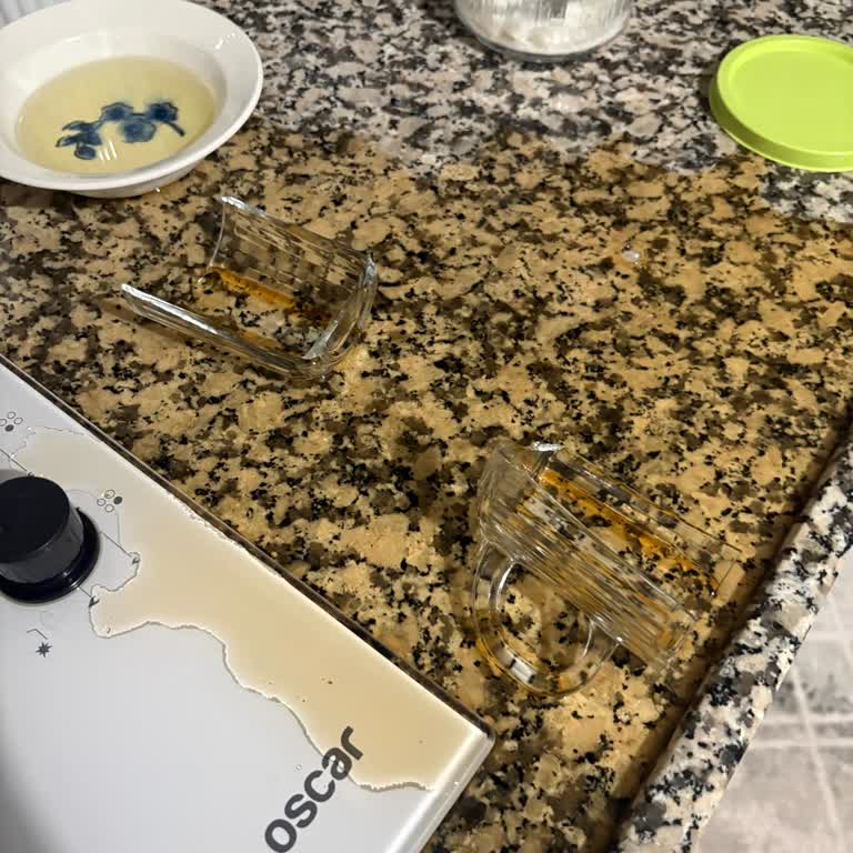 Yeni Alınan Bardak Takımının Ortadan Çatlayıp Kırılması, Yanık Riski Ve İade Talebi