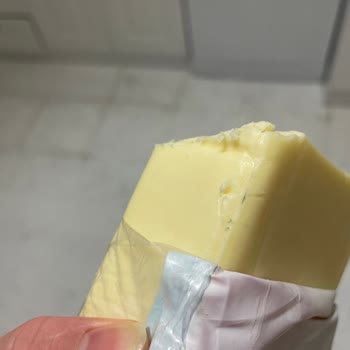 Ekici Kaşarın Tadı Bariz Şekilde Bozuk Ve Küflü Gibiydi