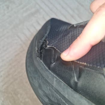 Skechers Ayakkabımda Kısa Sürede Dikiş Ve Taban Sorunları Değişim Talebi