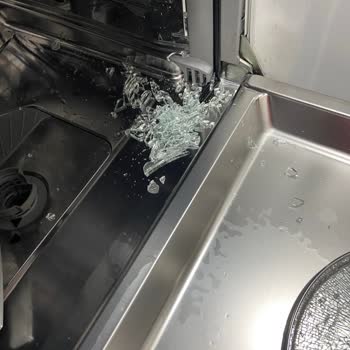 Korkmaz Tencere Kapağının Patlaması