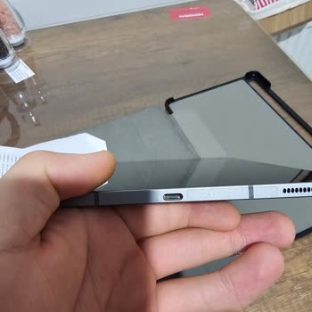 Samsung Tab S9 FE Tablet Ekranında Ani Çizgi Sorunu Ve Garanti Sonrası Mağduriyet