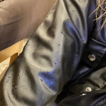 Çalışanların Bilerek Su Saldırısı Ve Saygısız Tutumu