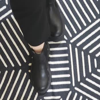 Ayıplı Bot Ve Mağaza İlgisizliği Nedeniyle Yaralanma Şikayeti