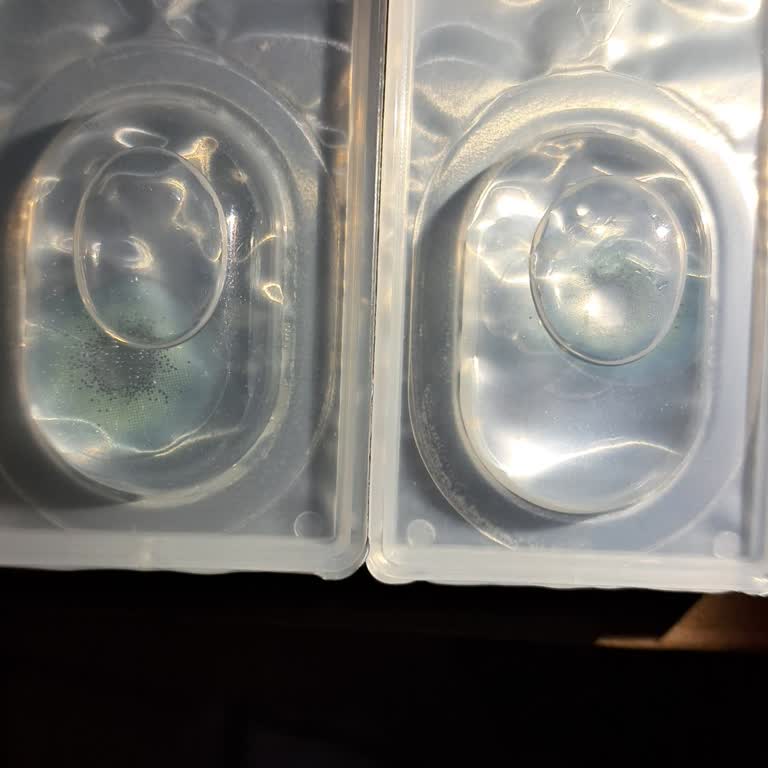 İconic Renkli Lenslerde Şiddetli Yanma Ve Ağrı Nedeniyle Değişim Talebi