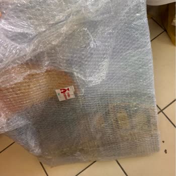 Kırılacak Etiketli Tablo PTT Kargo Tarafından Hasarlı Teslim Edildi