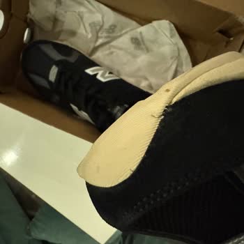 Boyner'den Kullanılmış Ayakkabı Teslim Edildi, Hemen Değişim İstiyorum