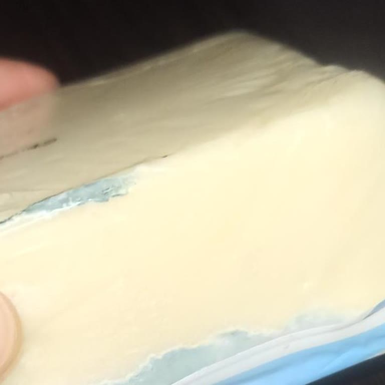 Teslim Edilmeyen Ürünler Ve Küflü Peynir İçin İade Talebi Ve Müşteri Hizmetleri Şikayeti